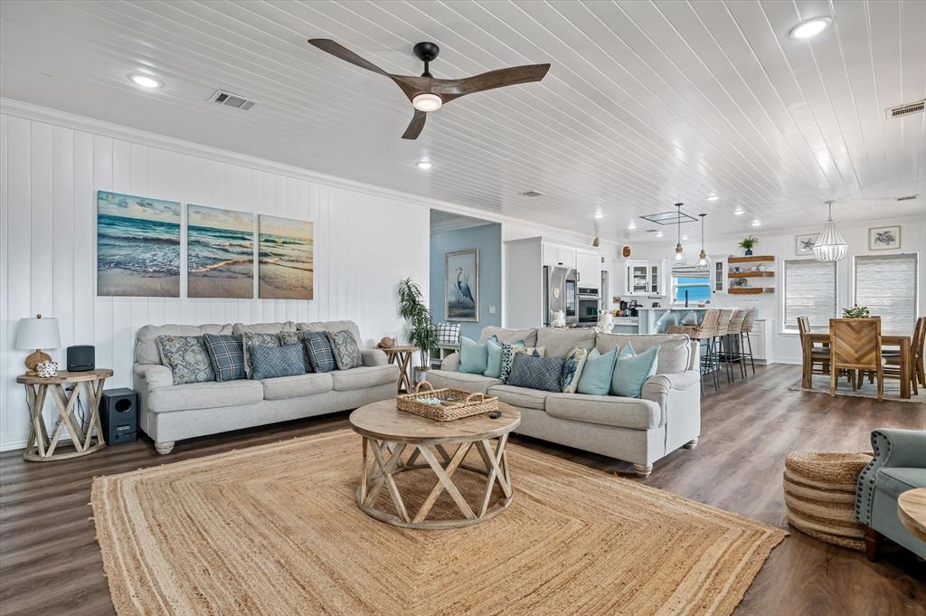 1981 Ave I, Crystal Beach, Texas image 14