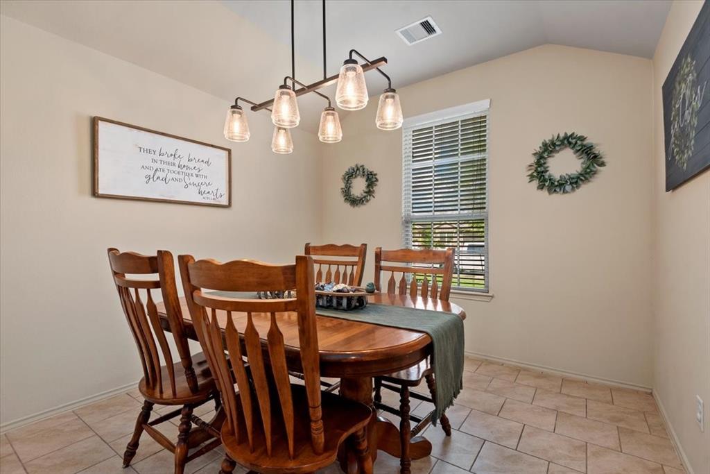 23707 Water Hickory Drive, Tomball, Texas image 3