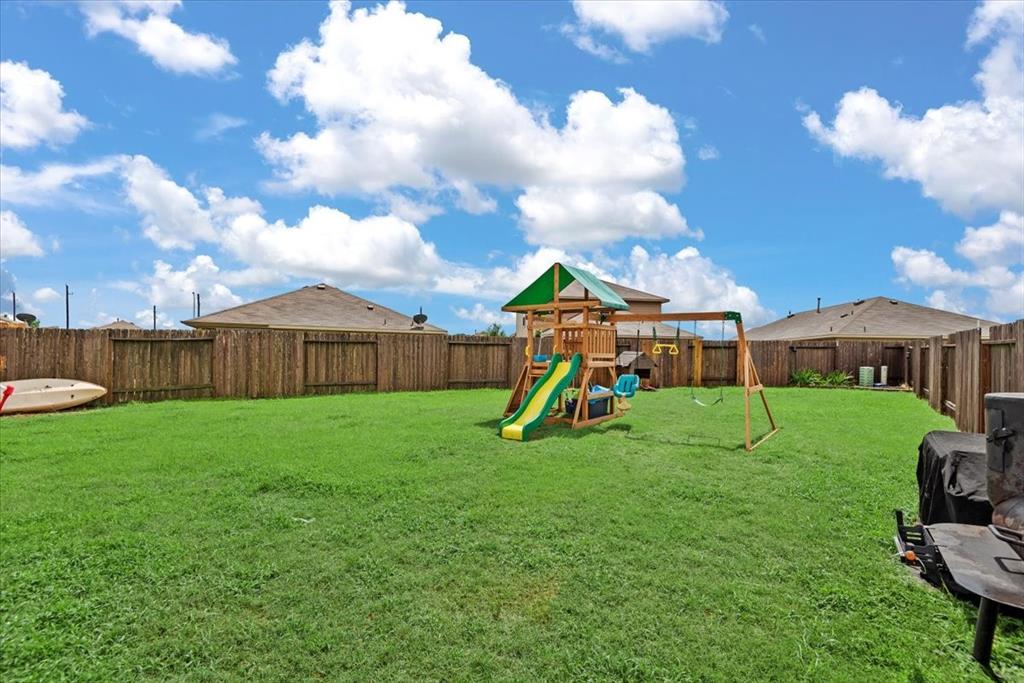 23707 Water Hickory Drive, Tomball, Texas image 21