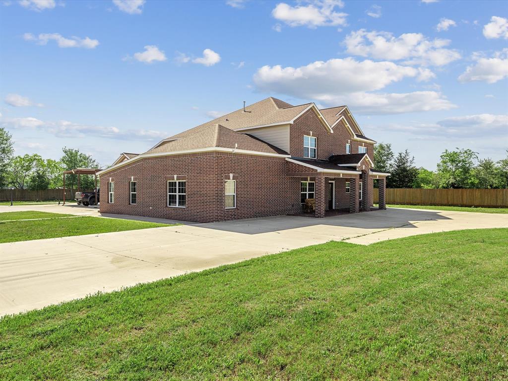 886 Zilss Road, La Grange, Texas image 4