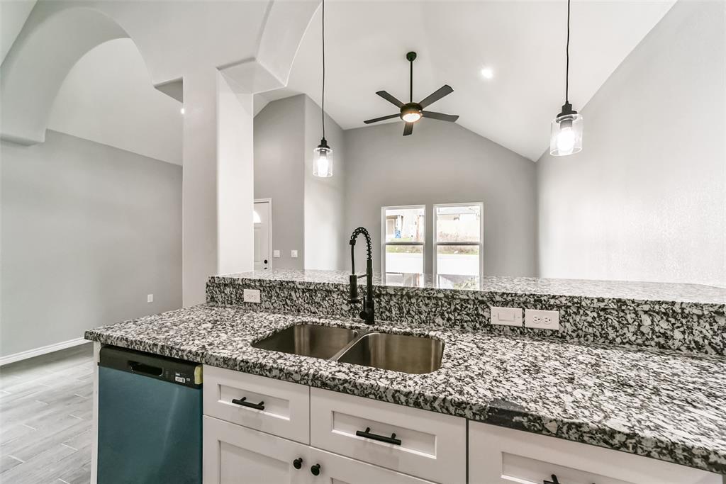 462 Westchase