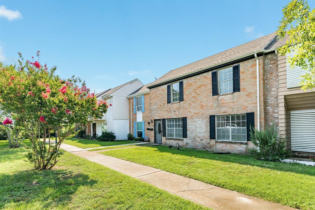 1920 Back Bay Drive, Galveston, Texas image 3