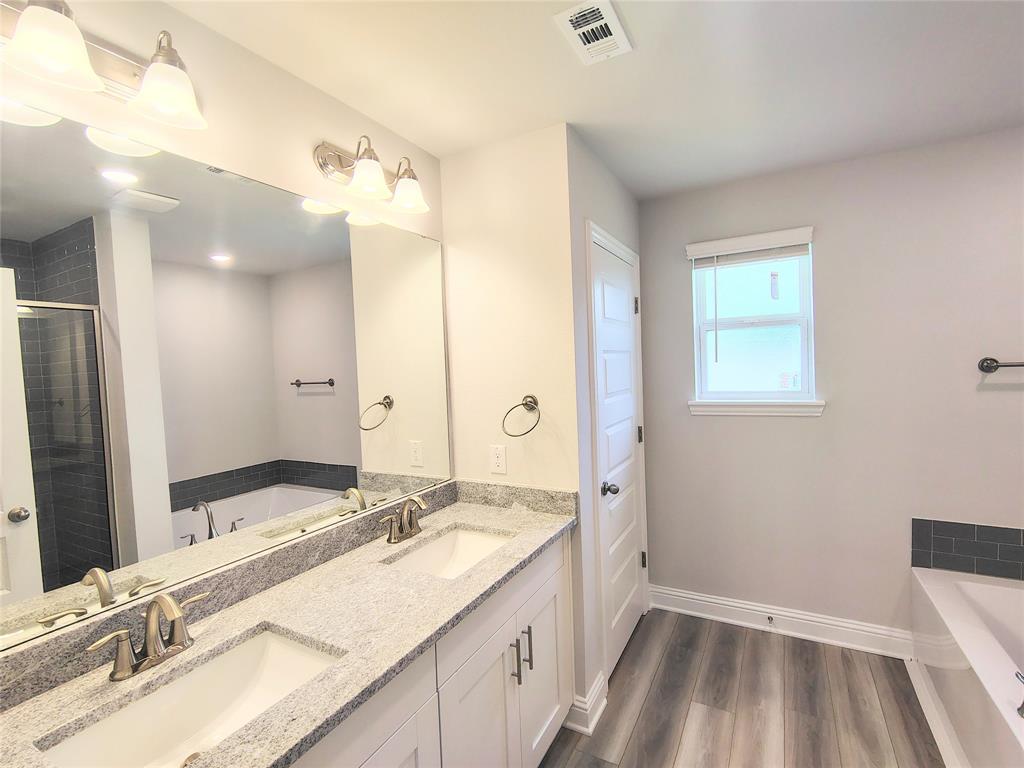 601 Greystone Lane, Angleton, Texas image 14