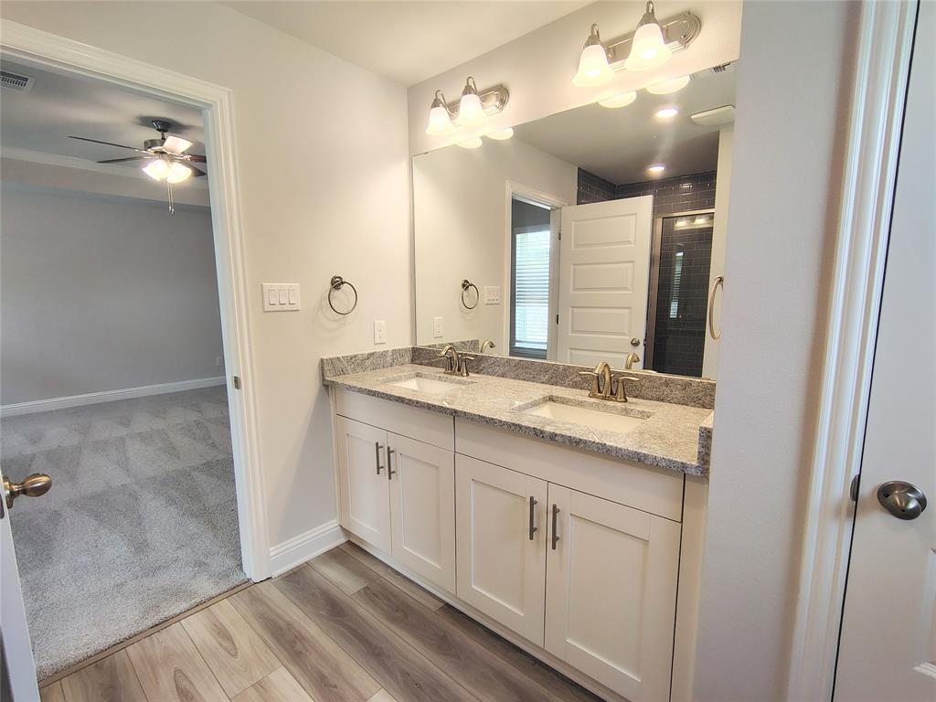 601 Greystone Lane, Angleton, Texas image 15