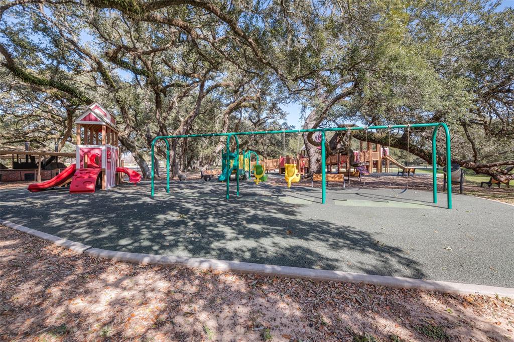 5021 Gallant Street, Bay City, Texas image 10