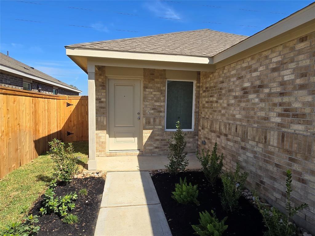 5021 Gallant Street, Bay City, Texas image 2