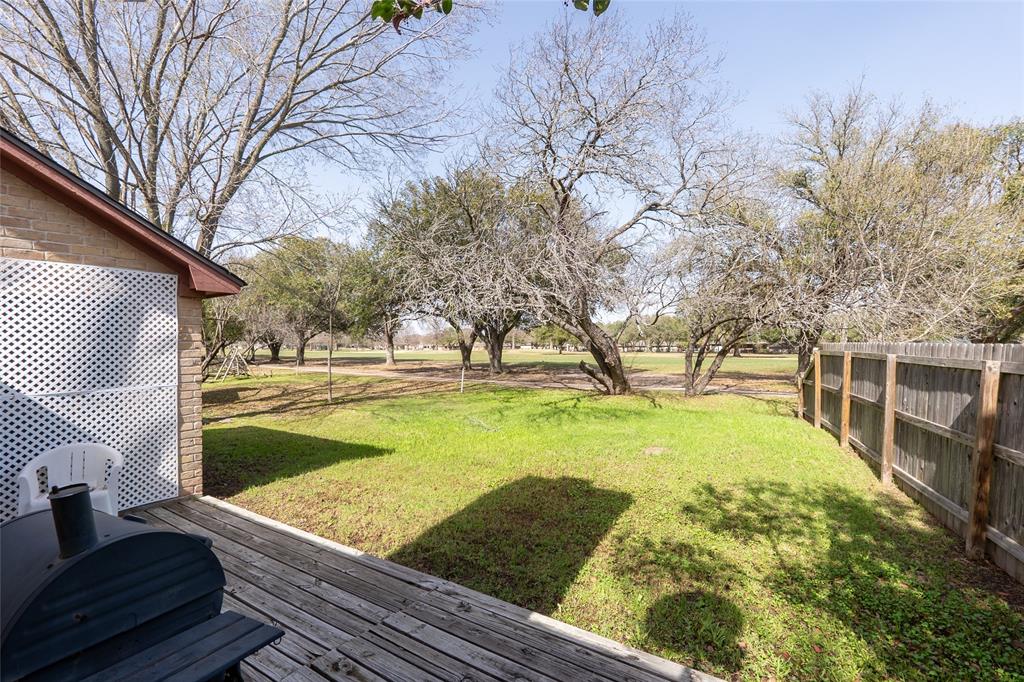 2916 Broadmoor Drive, Bryan, Texas image 27
