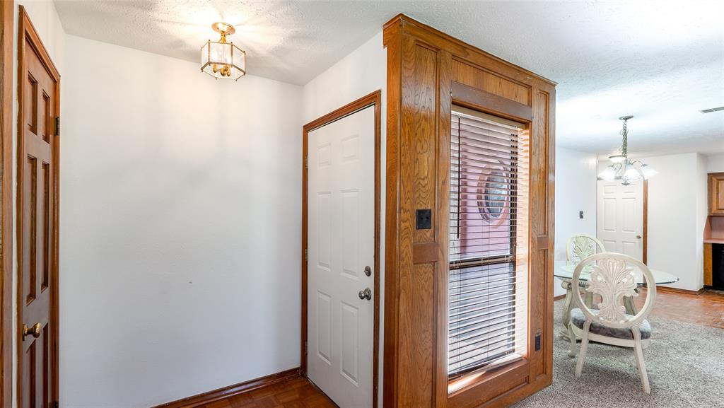 2916 Broadmoor Drive, Bryan, Texas image 4