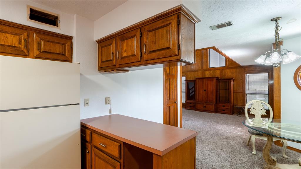 2916 Broadmoor Drive, Bryan, Texas image 13