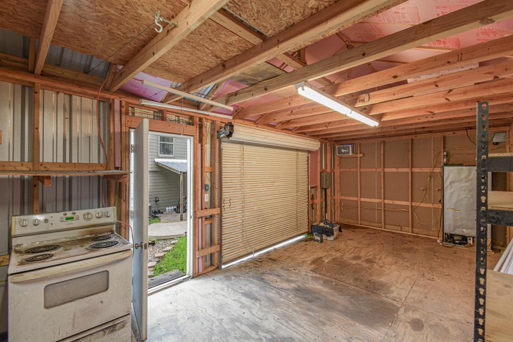 5509 N Buffalo Circle, Willis, Texas image 23