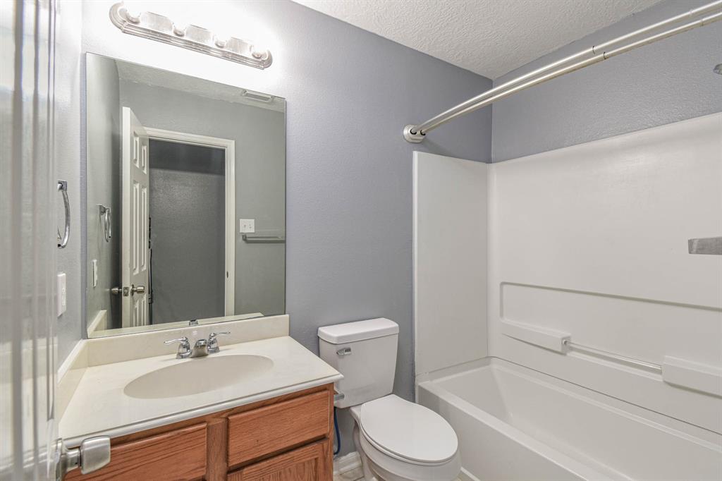 5509 N Buffalo Circle, Willis, Texas image 21