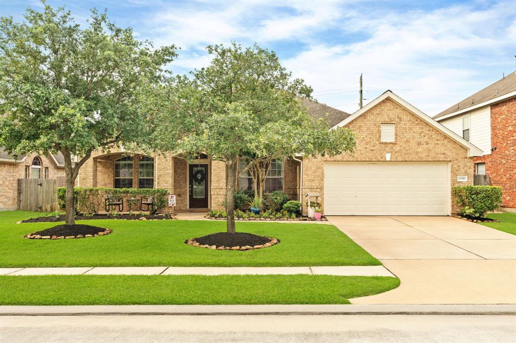 12703 Arlington Meadows Lane, Tomball, Texas image 1