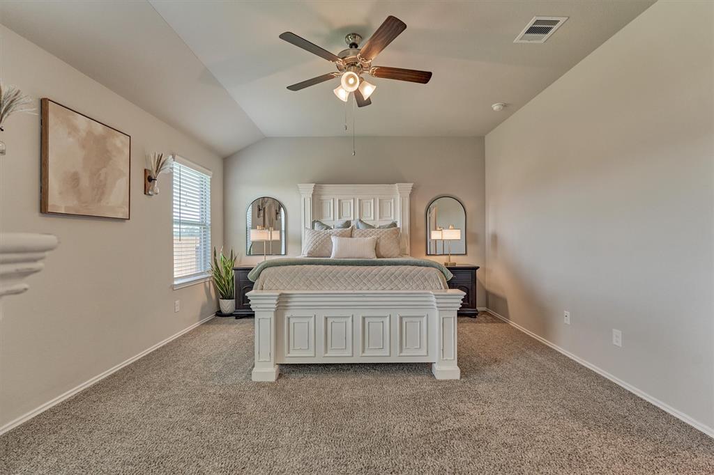 13919 Leigh Lake Lane, Conroe, Texas image 16