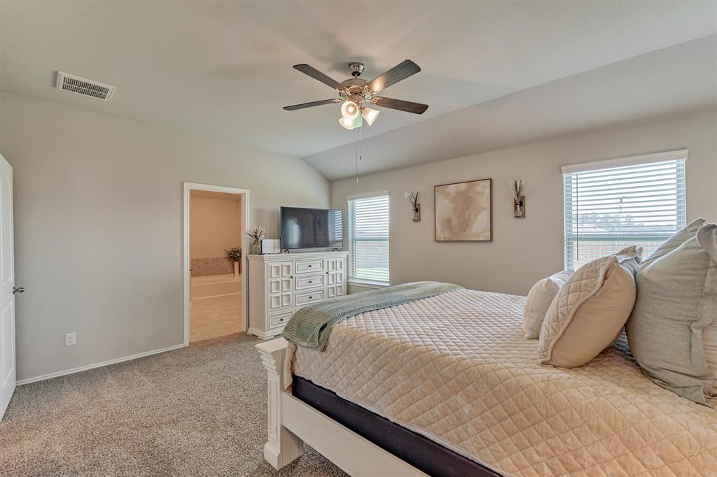13919 Leigh Lake Lane, Conroe, Texas image 17