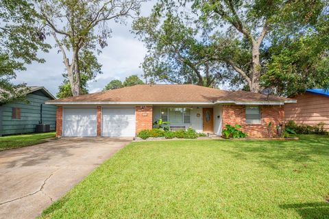 A home in Lake Jackson