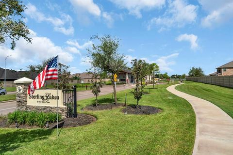 A home in Rosharon