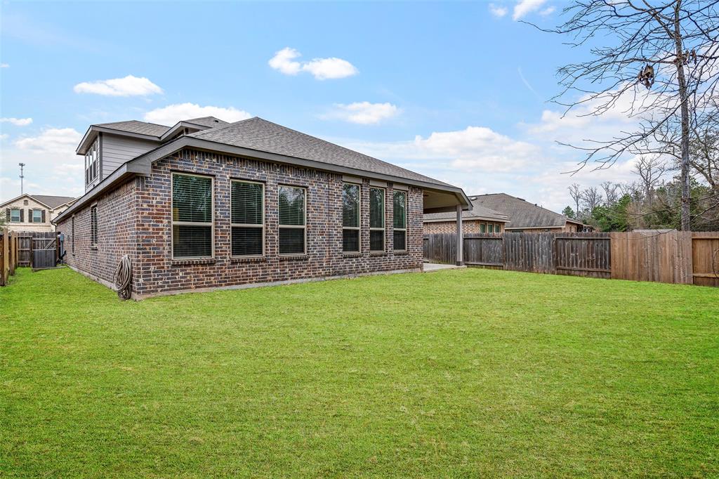 18784 Laurel Hills Drive, New Caney, Texas image 32