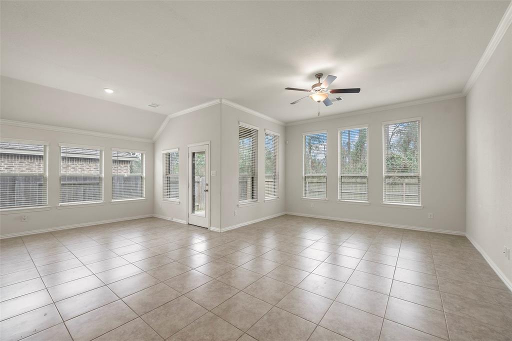 18784 Laurel Hills Drive, New Caney, Texas image 11