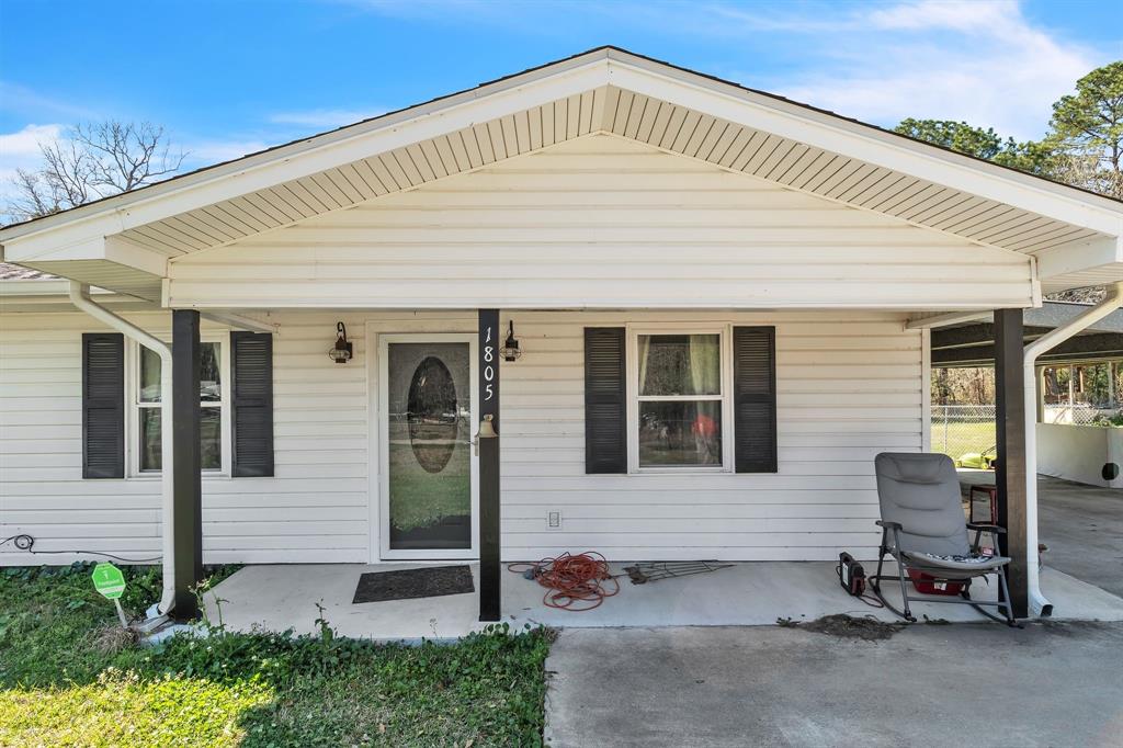 1805 Fox Drive, Vidor, Texas image 1