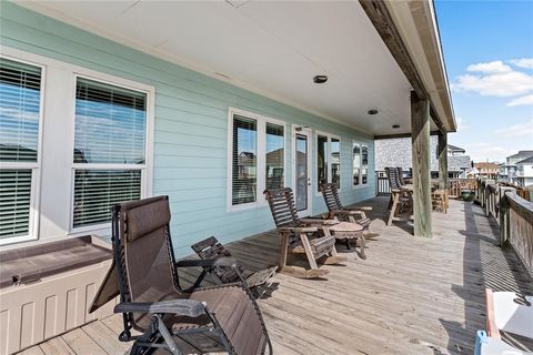 Single Family Residence in Crystal Beach TX 2608 Breaker Drive 6.jpg