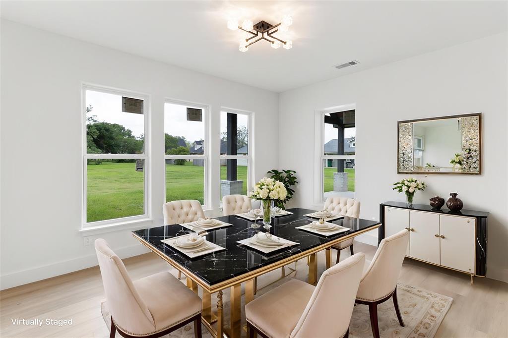 906 S Walker Street, Angleton, Texas image 14