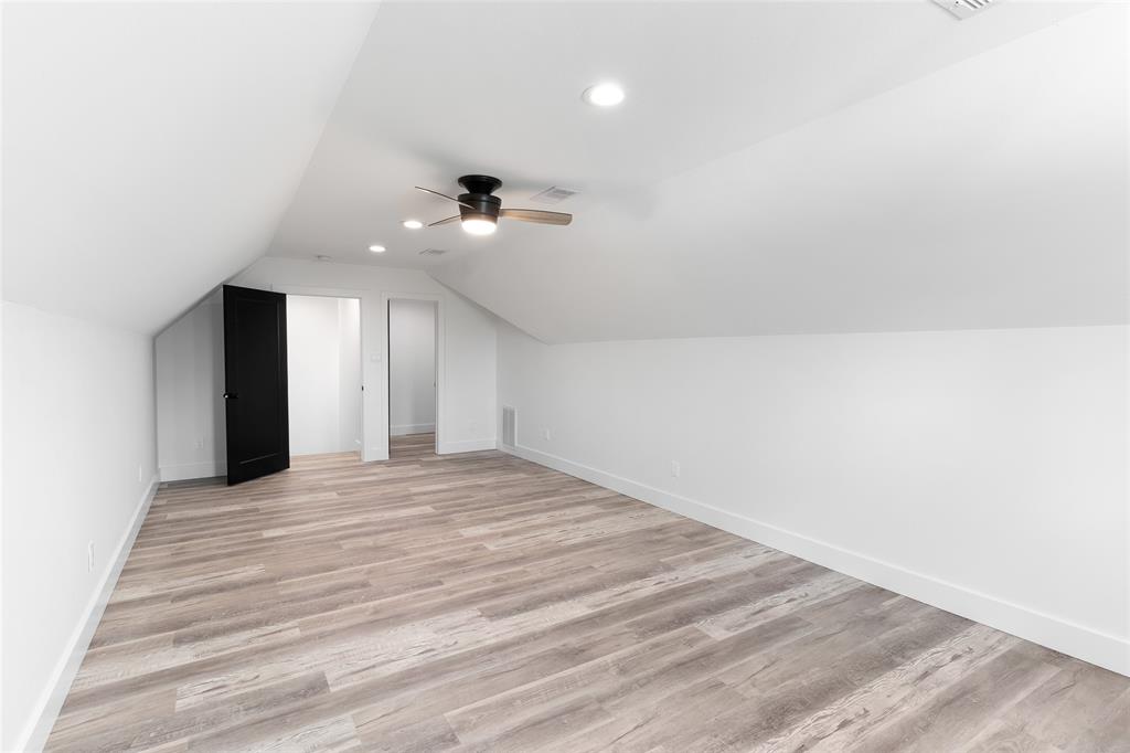 906 S Walker Street, Angleton, Texas image 33