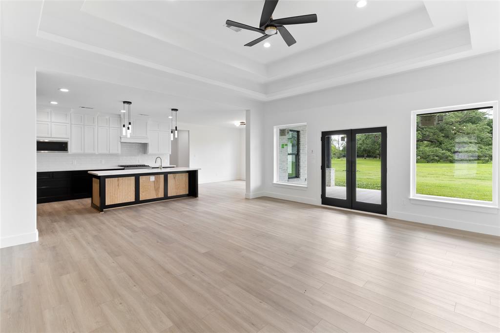 906 S Walker Street, Angleton, Texas image 3