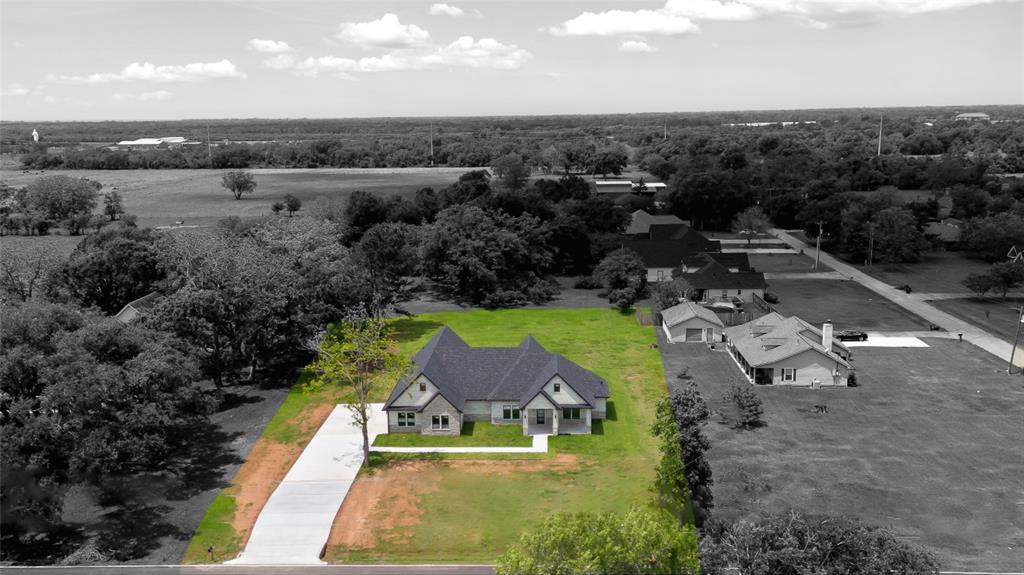 906 S Walker Street, Angleton, Texas image 48