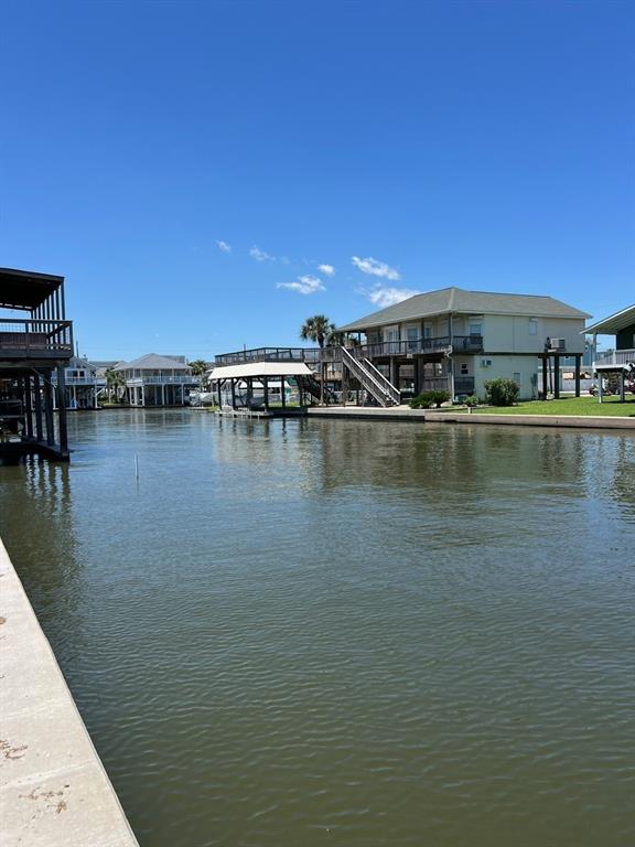 22206 Lampasas Drive, Galveston, Texas image 3