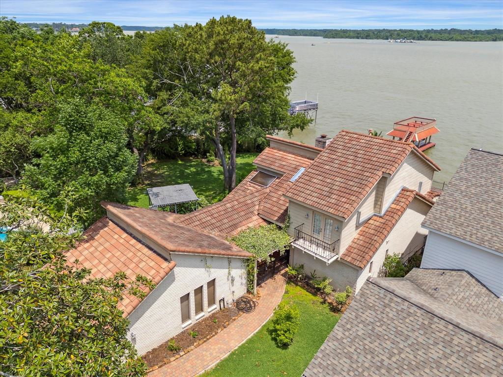 20246 Atascocita Lake Drive, Humble, Texas image 1