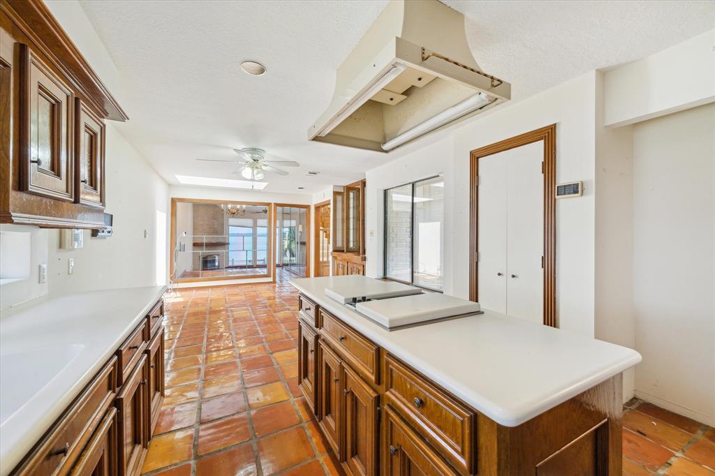 20246 Atascocita Lake Drive, Humble, Texas image 13