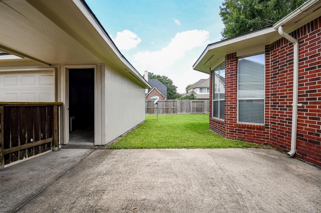 14719 Golden Bough Lane, Humble, Texas image 28