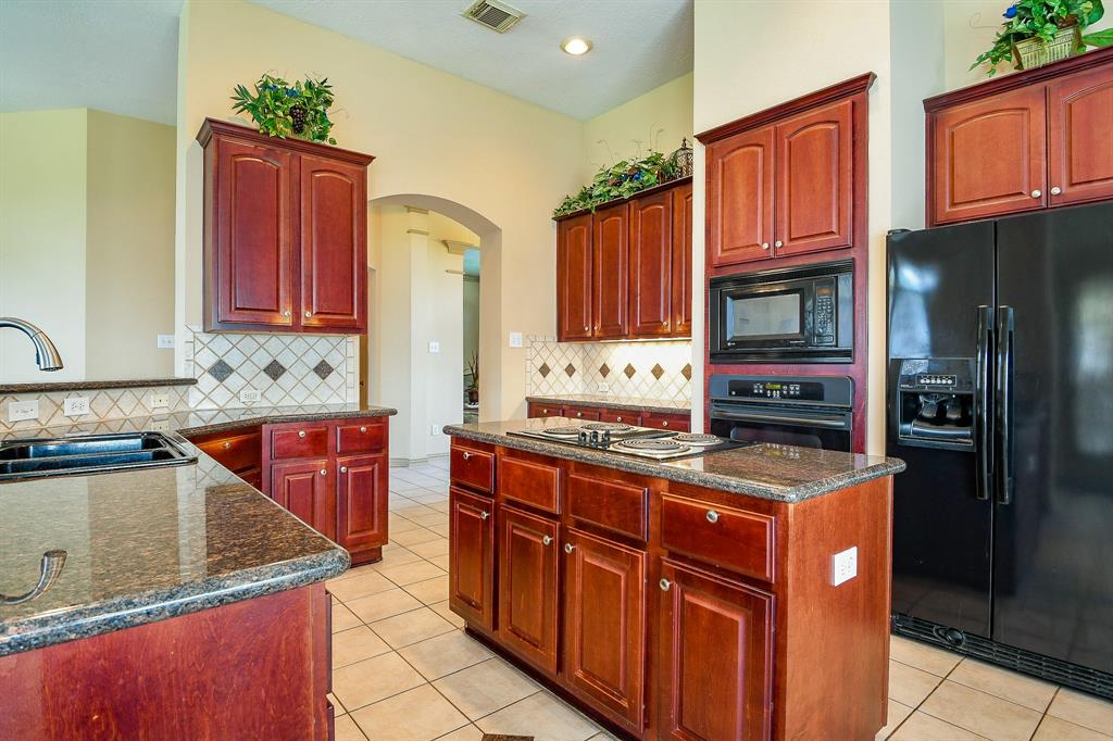 14719 Golden Bough Lane, Humble, Texas image 10