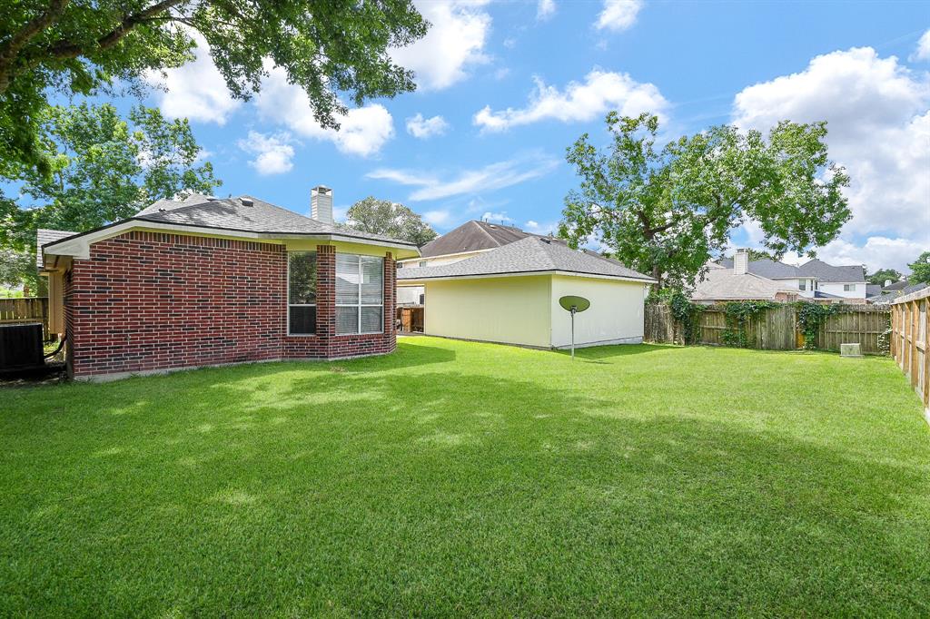 14719 Golden Bough Lane, Humble, Texas image 27