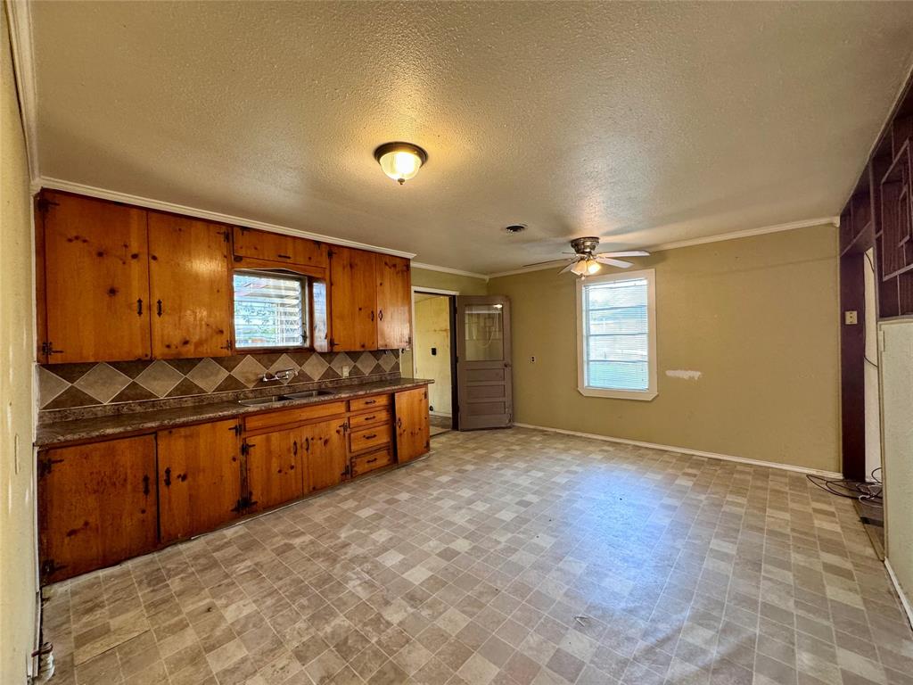 813 Humphrey Ave, Palacios, Texas image 7