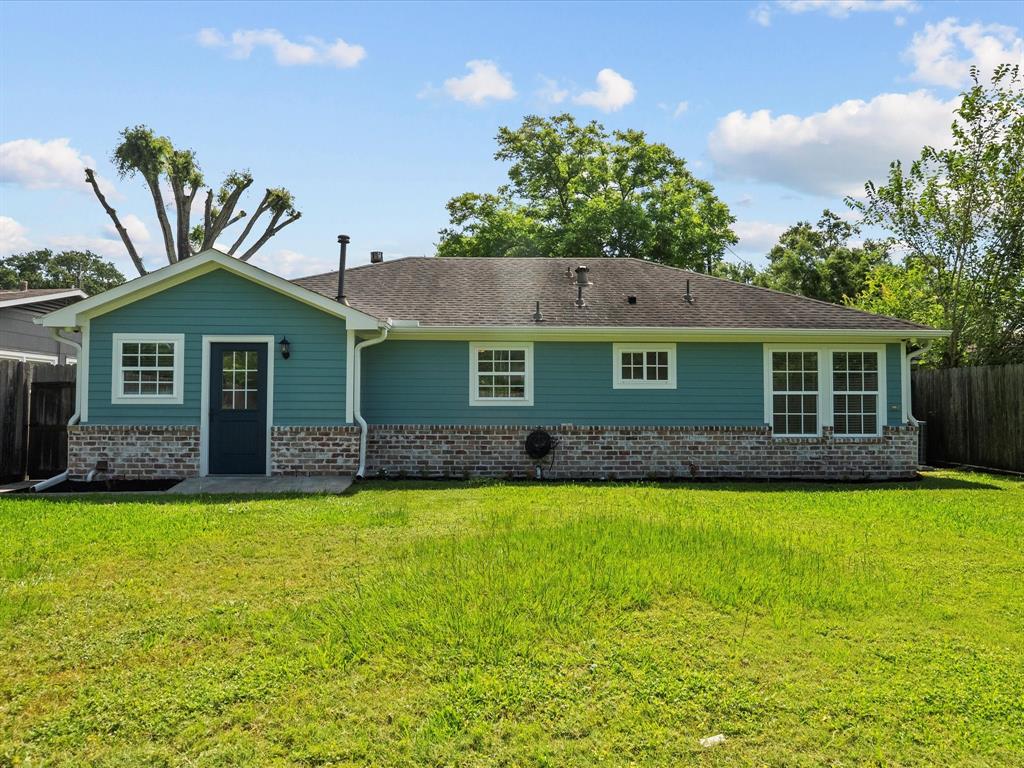 305 County Park Drive, League City, Texas image 22