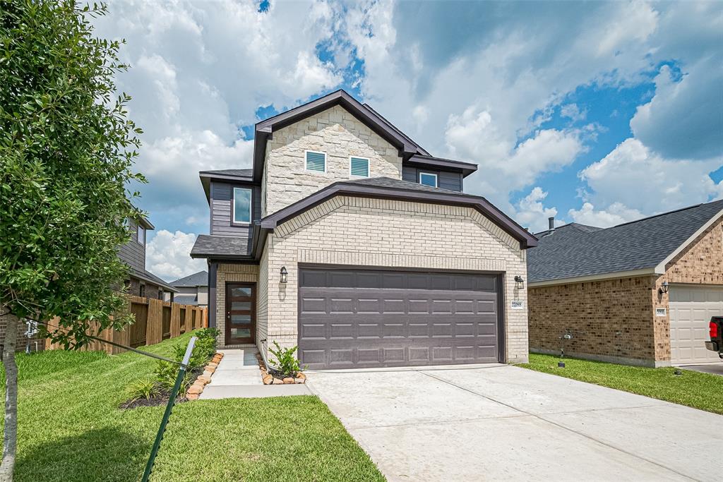 27088 Kestrel Trail