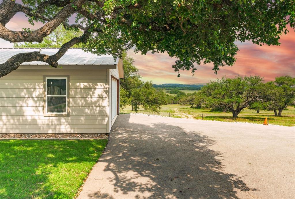 1878 Shovel Mountain Road, Round Mountain, Texas image 12