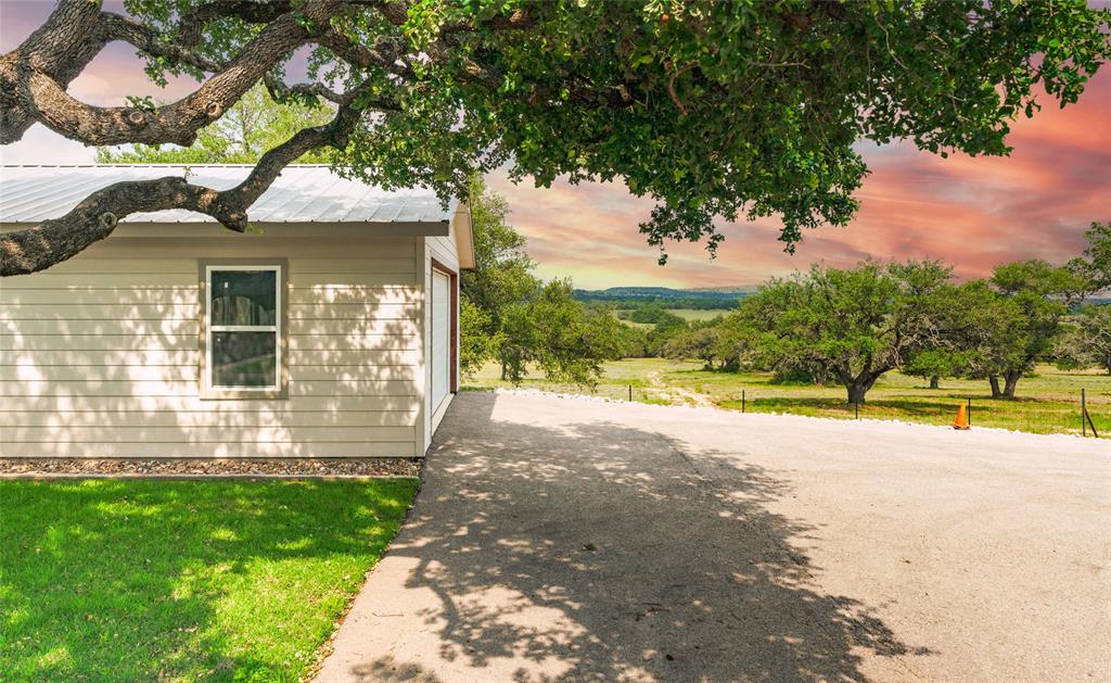 1878 Shovel Mountain Road, Round Mountain, Texas image 18