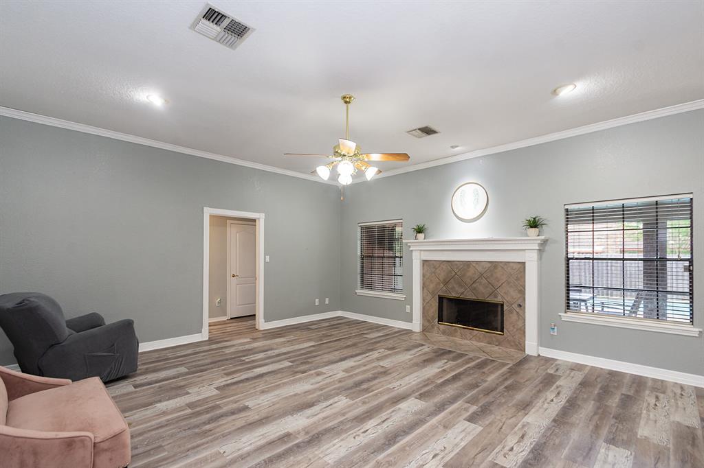 9 Cay Court, Angleton, Texas image 24
