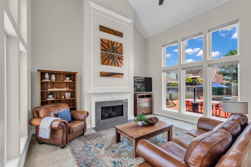 25607 Ryans Creek Court, Katy, Texas image 2