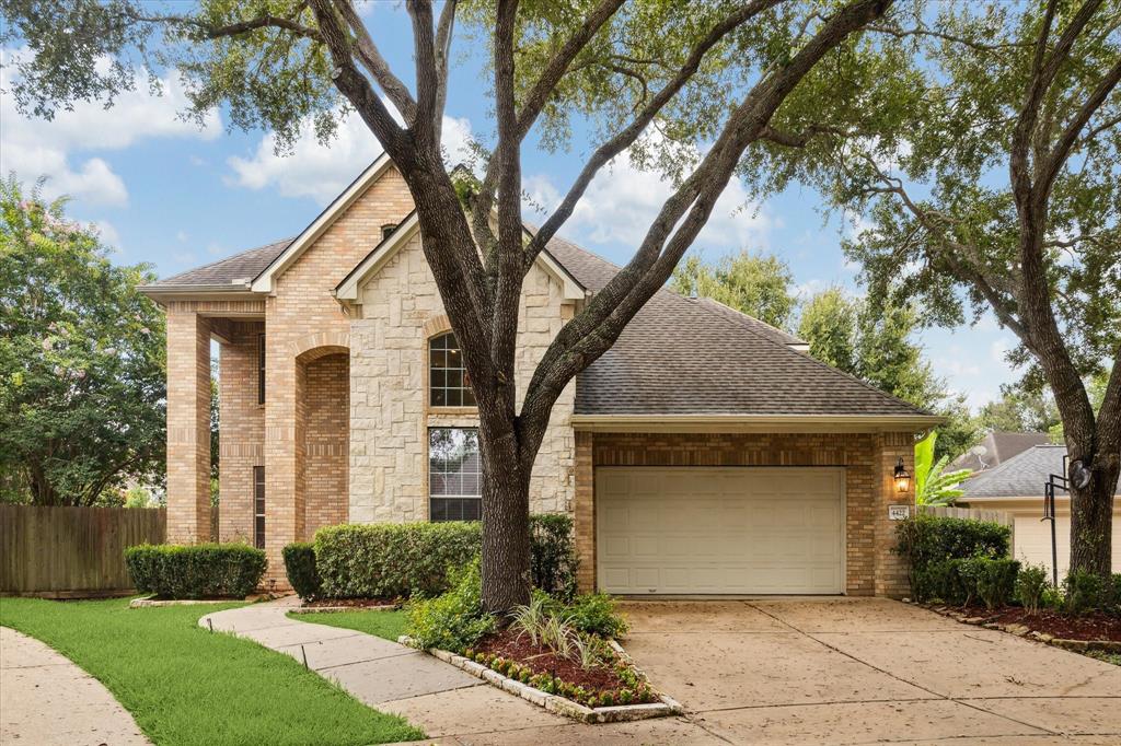 4422 Roundtree Lane