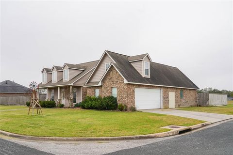 A home in El Campo