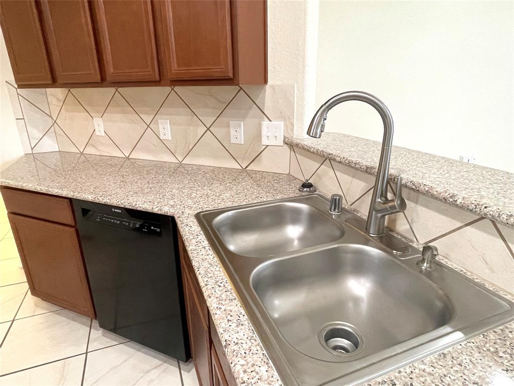 29314 Nectar Bloom Court, Spring, Texas image 13