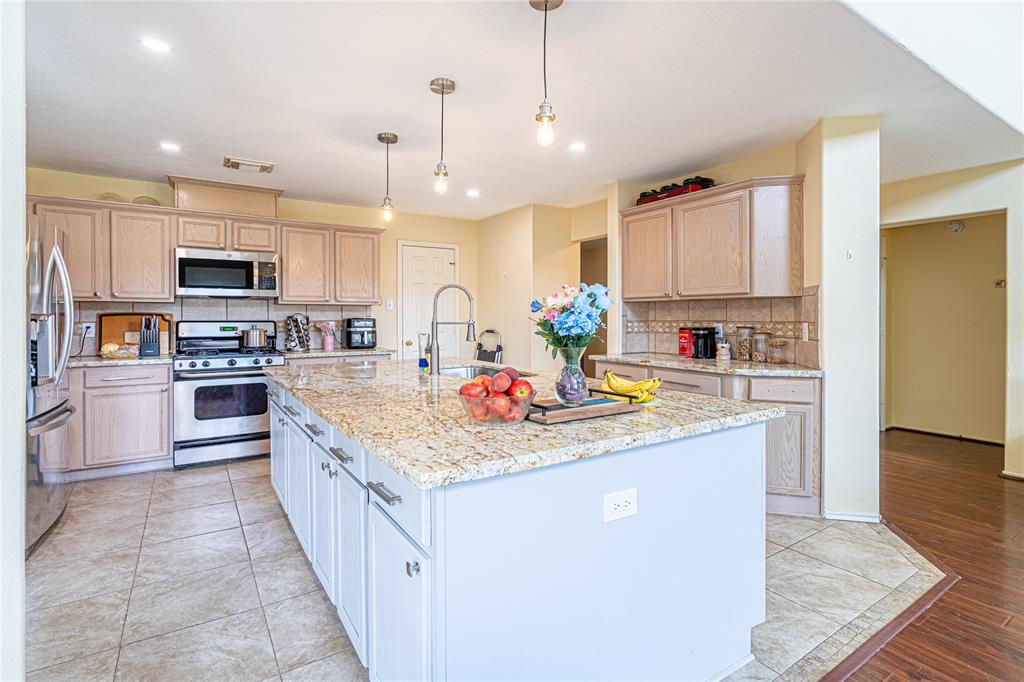 12310 Beacon Hollow Court, Cypress, Texas image 18