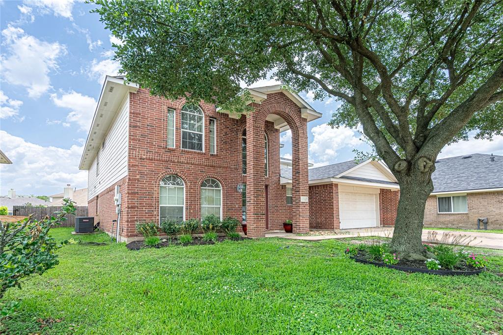 12310 Beacon Hollow Court, Cypress, Texas image 3