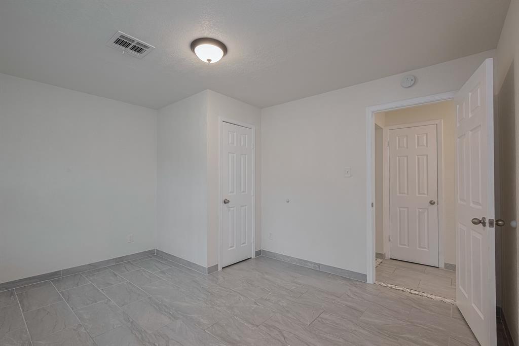 10182 Highway 146, Hardin, Texas image 19