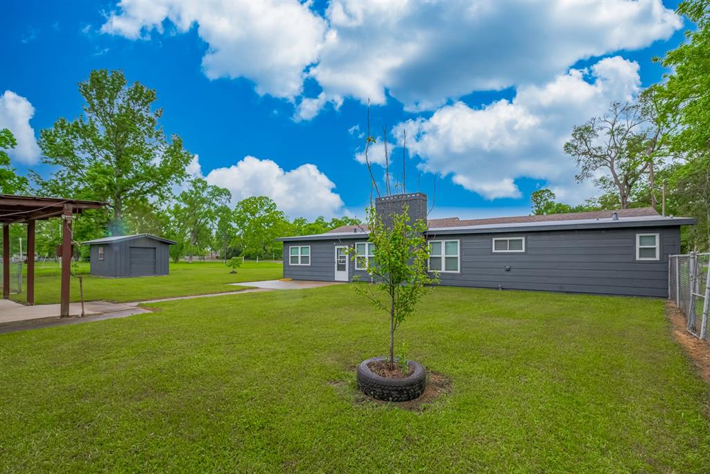 10182 Highway 146, Hardin, Texas image 34