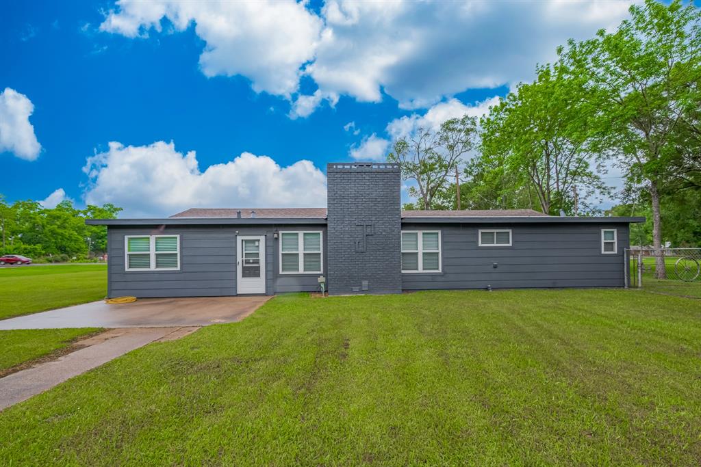 10182 Highway 146, Hardin, Texas image 33