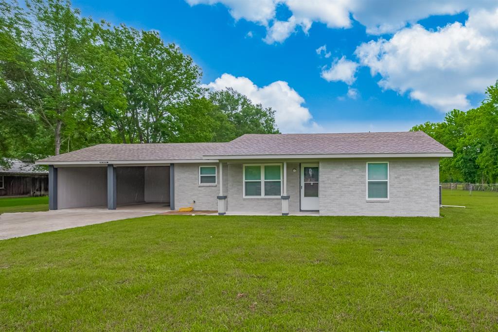 10182 Highway 146, Hardin, Texas image 4